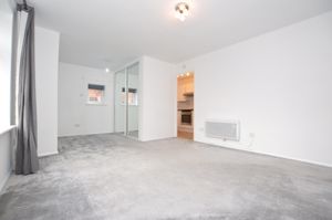 Studio Room pic2- click for photo gallery